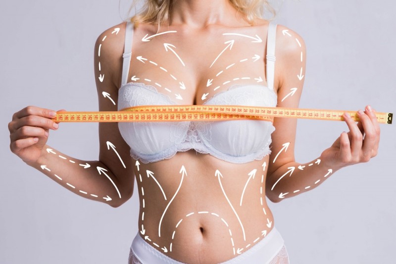 Hvordan foregår en brystforstørrende operation?